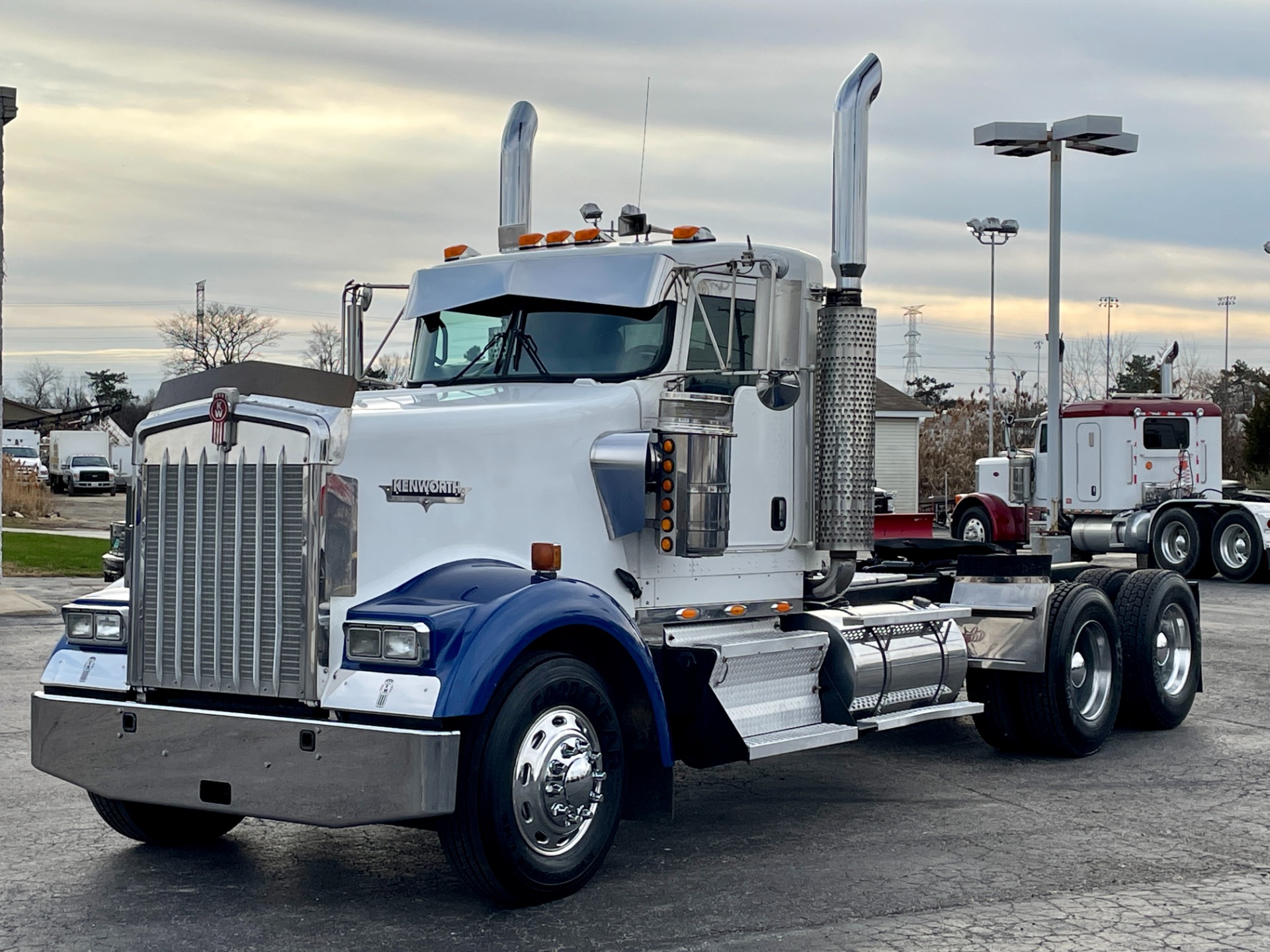 Used 2006 Kenworth W900 Day Cab CAT C15 ACERT 450 Horsepower 10