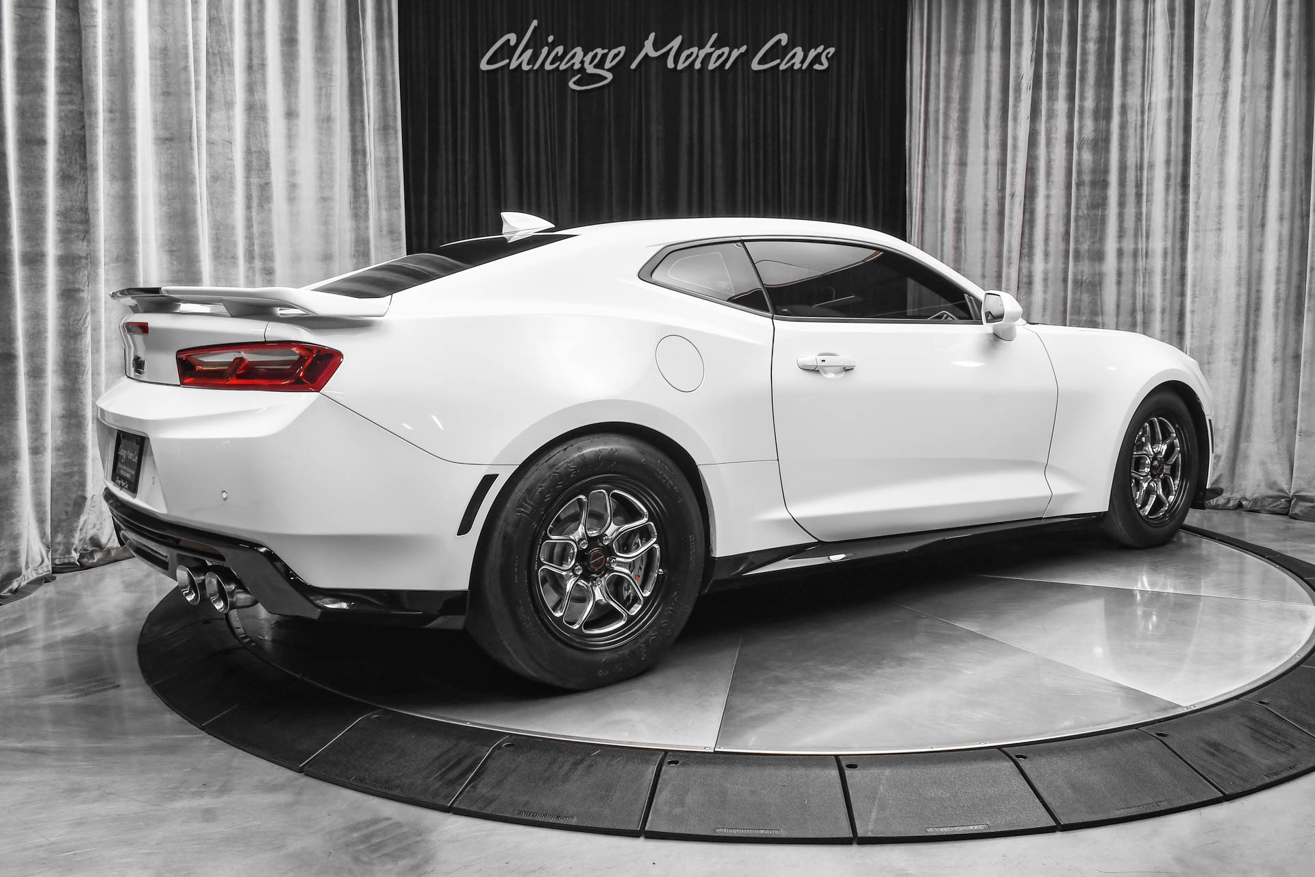 https://www.karmanaperville.com/imagetag/10402/5/l/Used-2017-Chevrolet-Camaro-ZL1-MAGNUSON-TVS2650!-1000HP+-SPEED-INC-BUILD!-1674676726.jpg