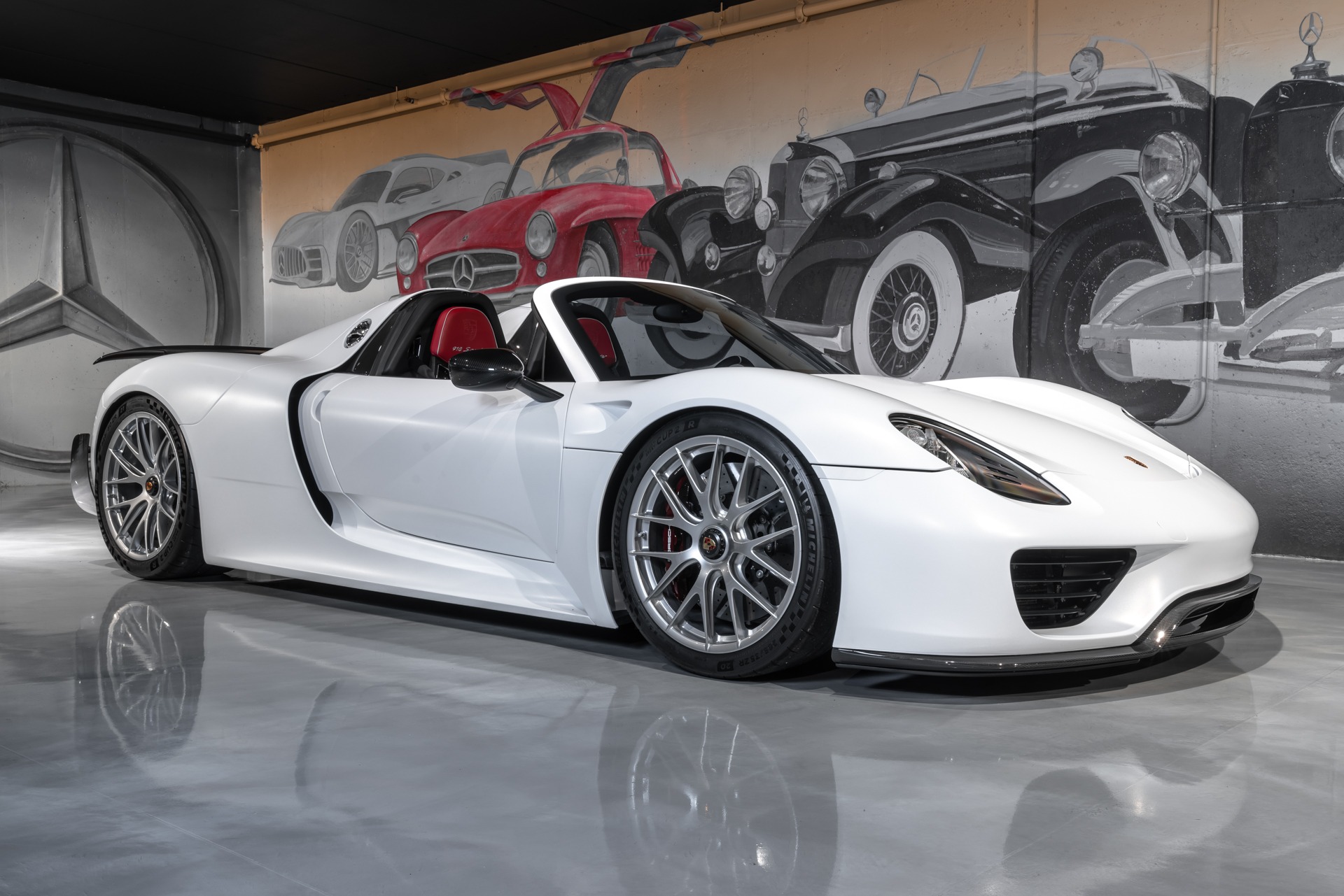 Used 2015 Porsche 918 Spyder #139 of ONLY 918 Made! Magnesium Wheels! TONS  of Carbon Fiber! Front Lift! For Sale (Sold)