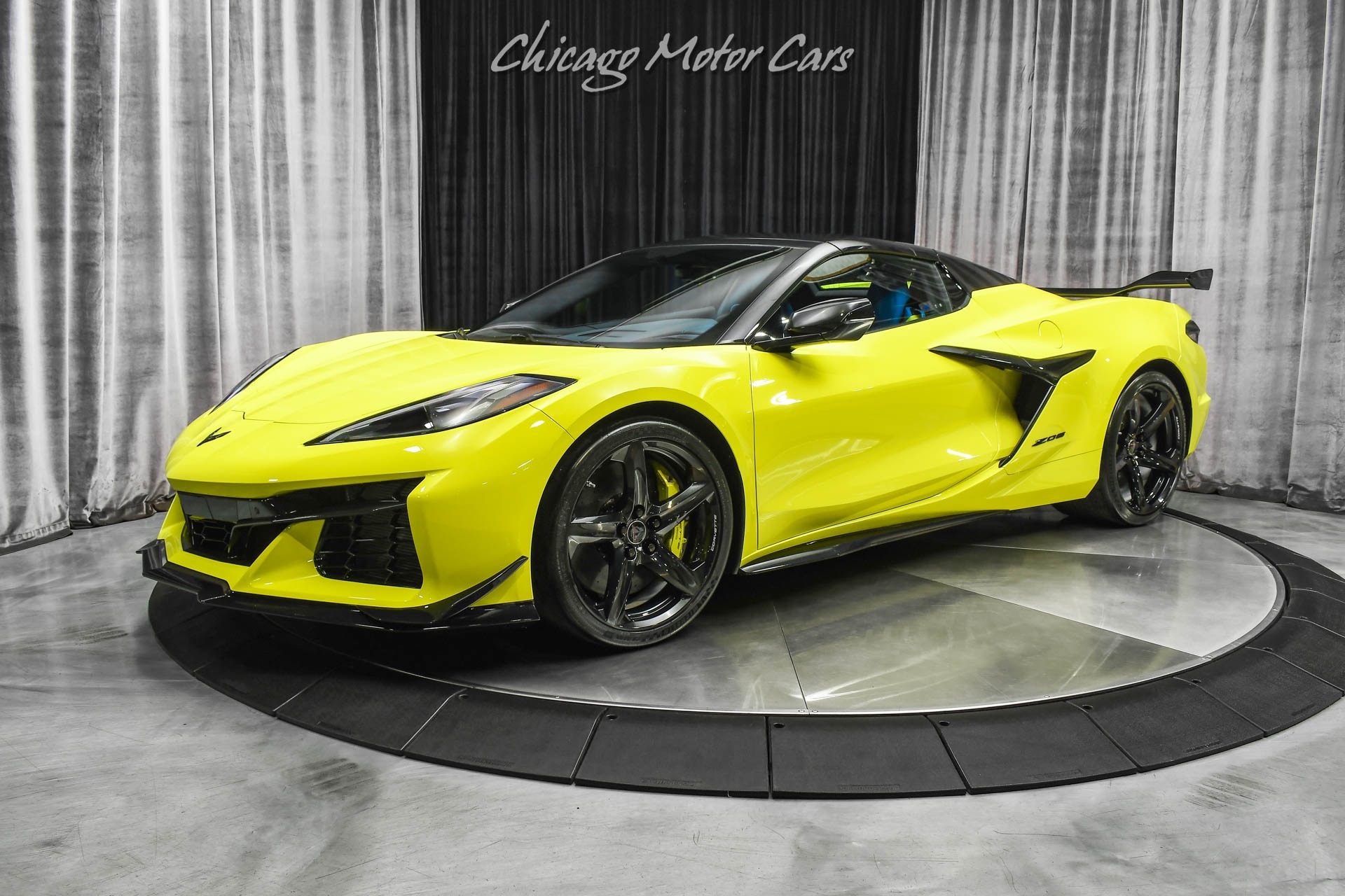 2023 corbeta z06 amarillo